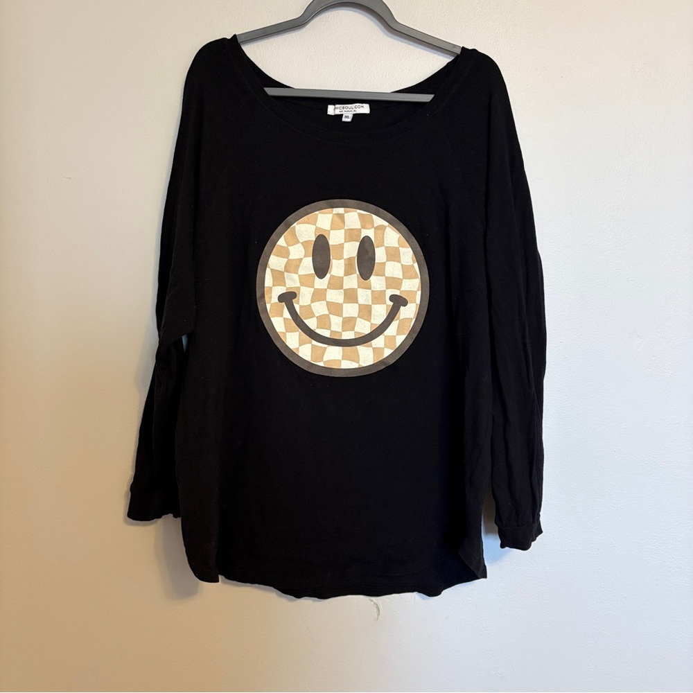 Chic Soul Black Long Sleeve Tee with Beige Checkered Smiley